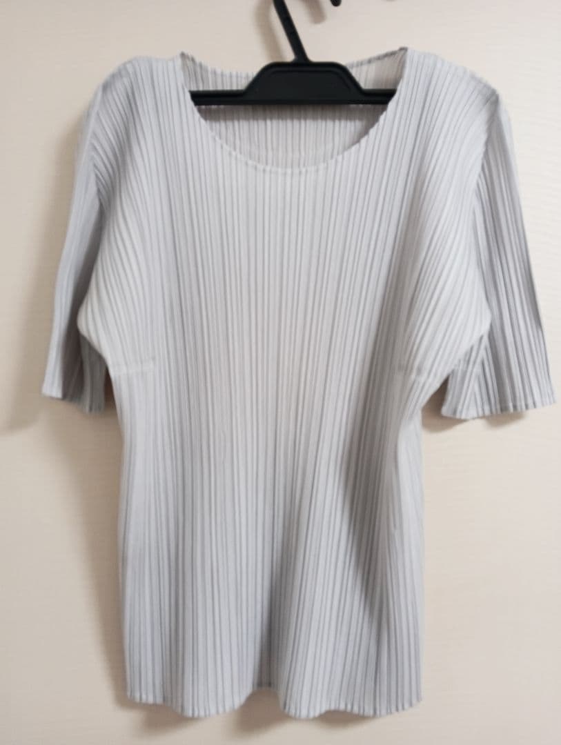 グレー プリーツ 半袖シャツ