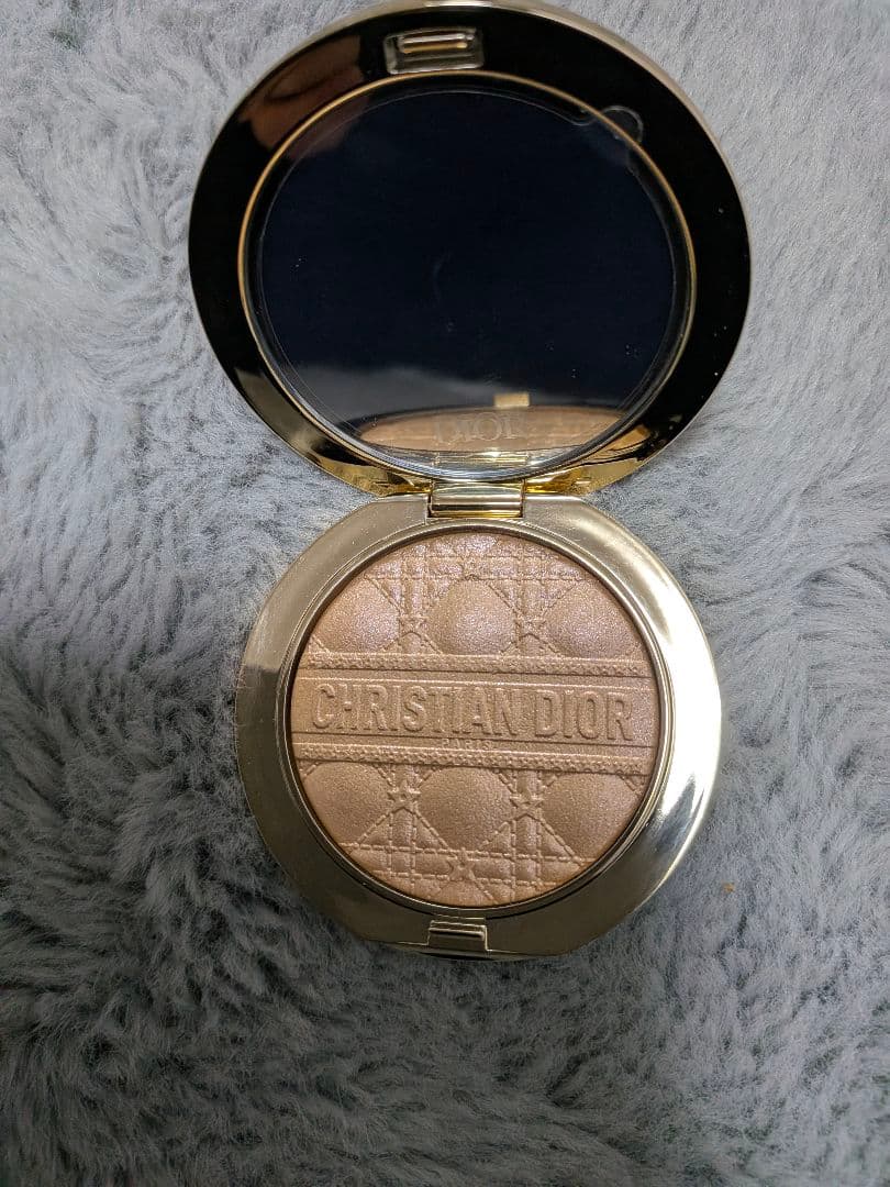 海*夢様 新品未使用 Dior フォーエヴァー グロウ ルミナイザー 001スタ