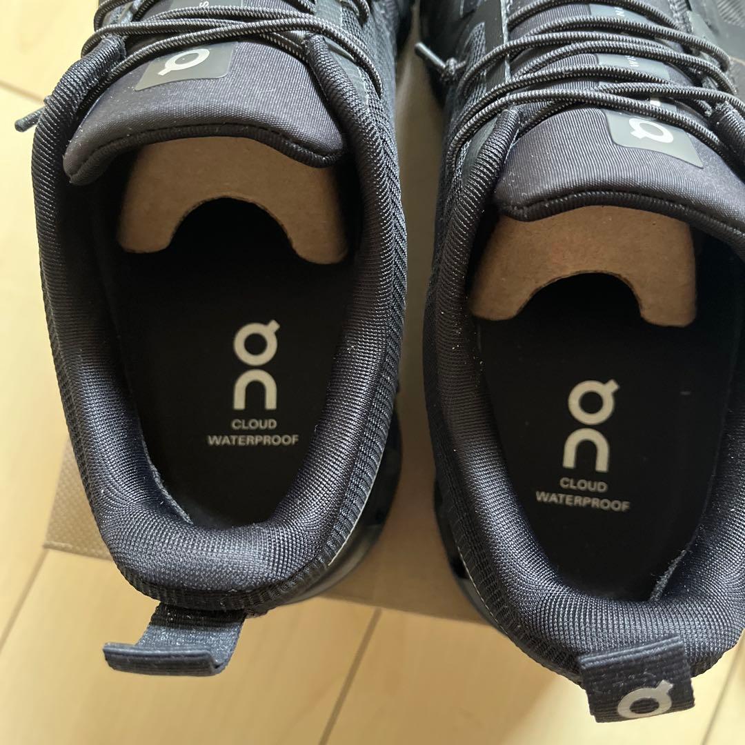 On Cloud Waterproof ブラック スニーカー　２５.５センチ