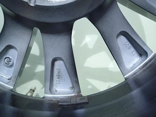 B1005【送料無料】スタッドレスタイヤ 245/45R20 275/40R20