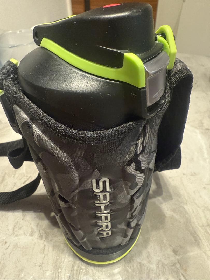 希少【TIGER】SAHARA カモフラージュ水筒　1000ml