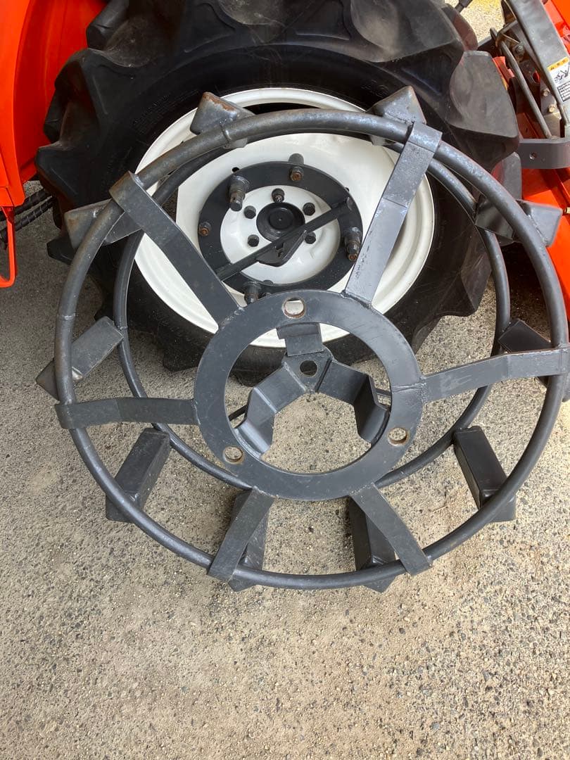 クボタトラクターGT 23用鉄車輪　 引き取り限定