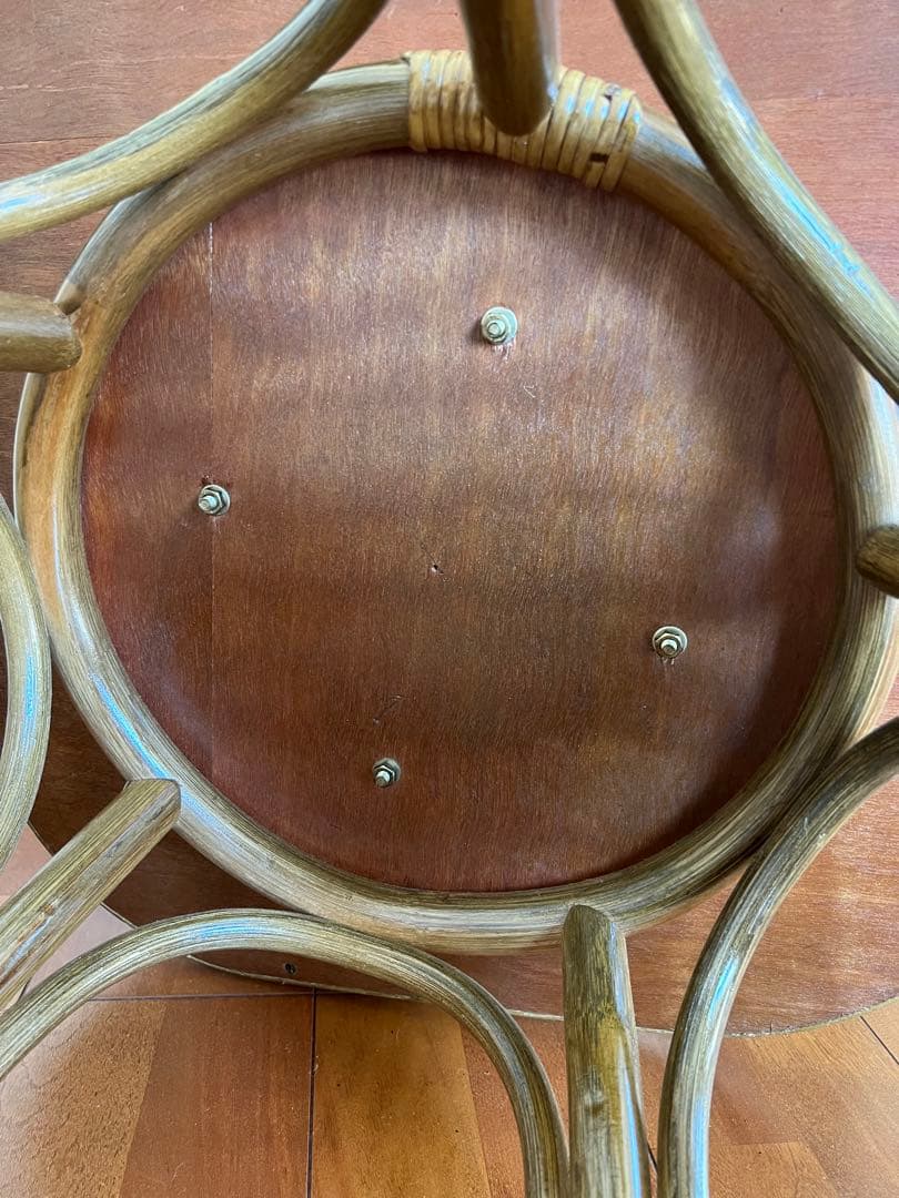 昭和レトロ　藤の回転式椅子