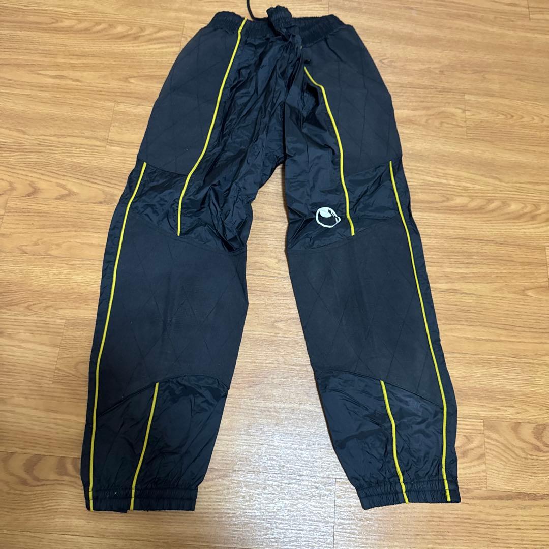 【中古・美品】uhlsport ピステ・ウィンドブレーカー Sサイズ　上下セット