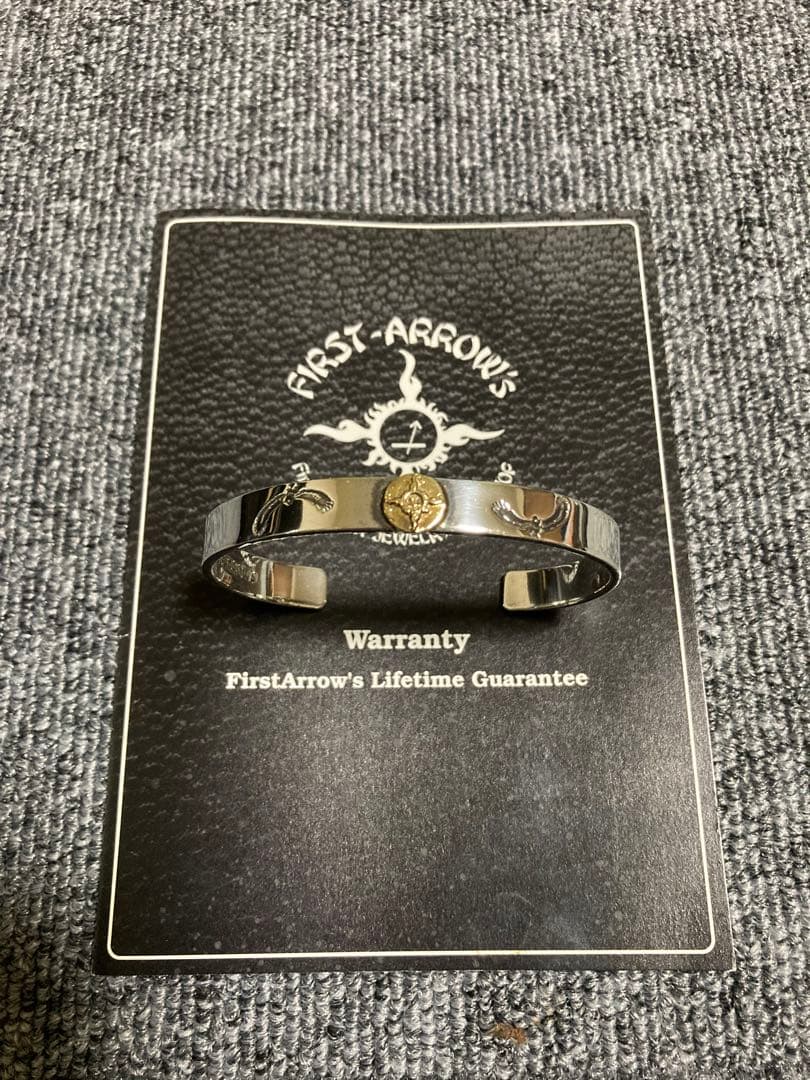 ファーストアローズ　K18付　8mm バングル FIRST ARROW'S