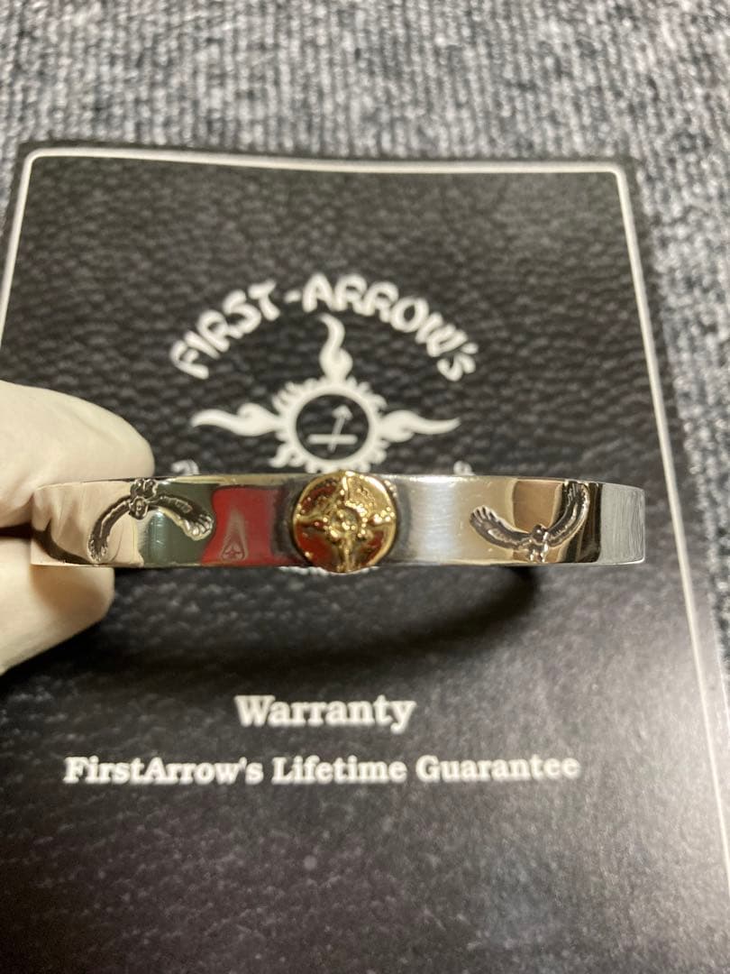 ファーストアローズ　K18付　8mm バングル FIRST ARROW'S