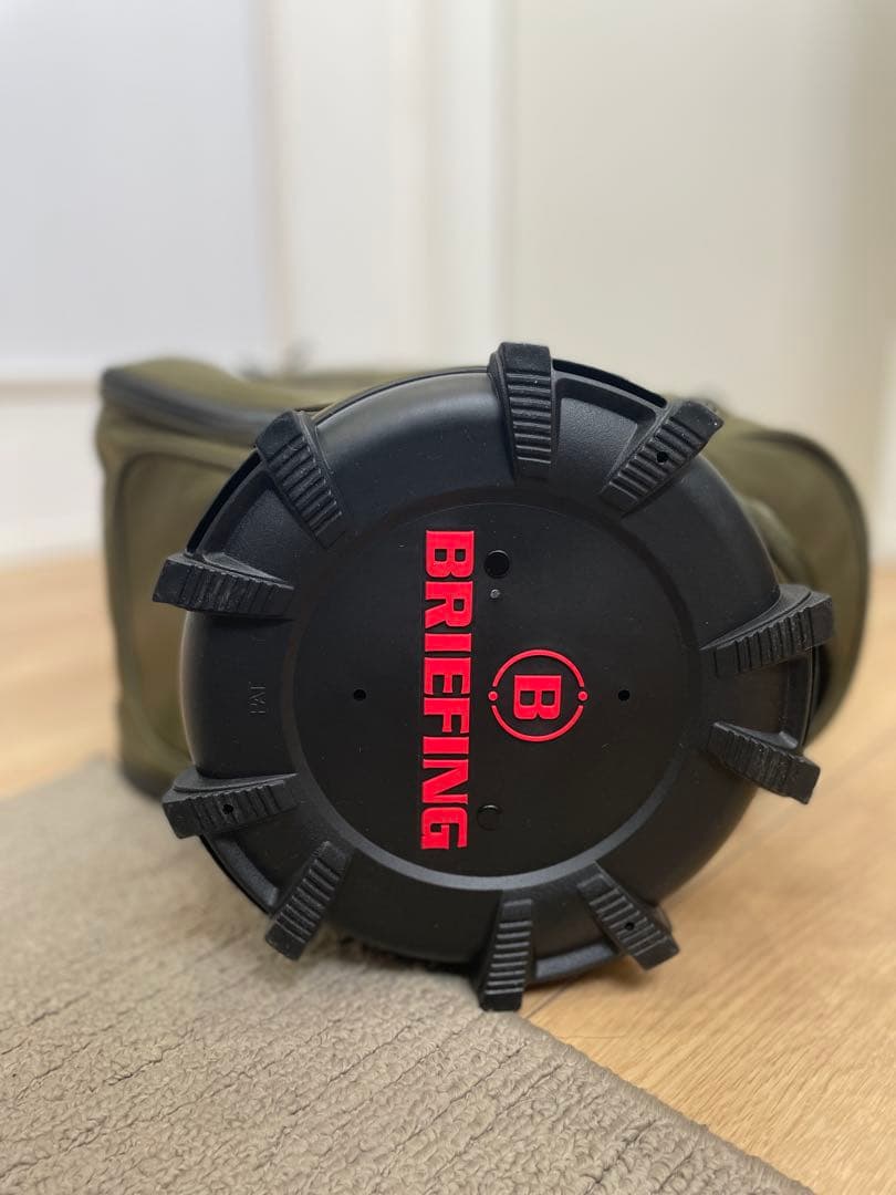 BRIEFINGブリーフィング直営店限定　新品 未使用　カーキ