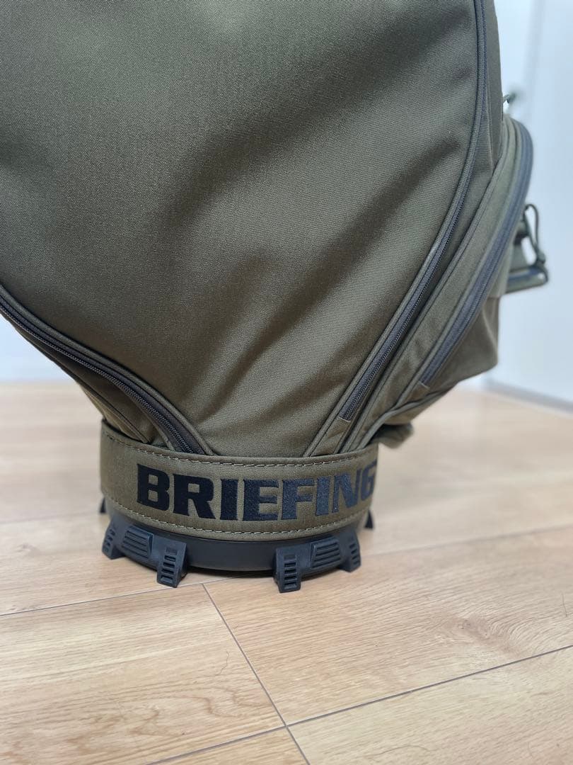 BRIEFINGブリーフィング直営店限定　新品 未使用　カーキ