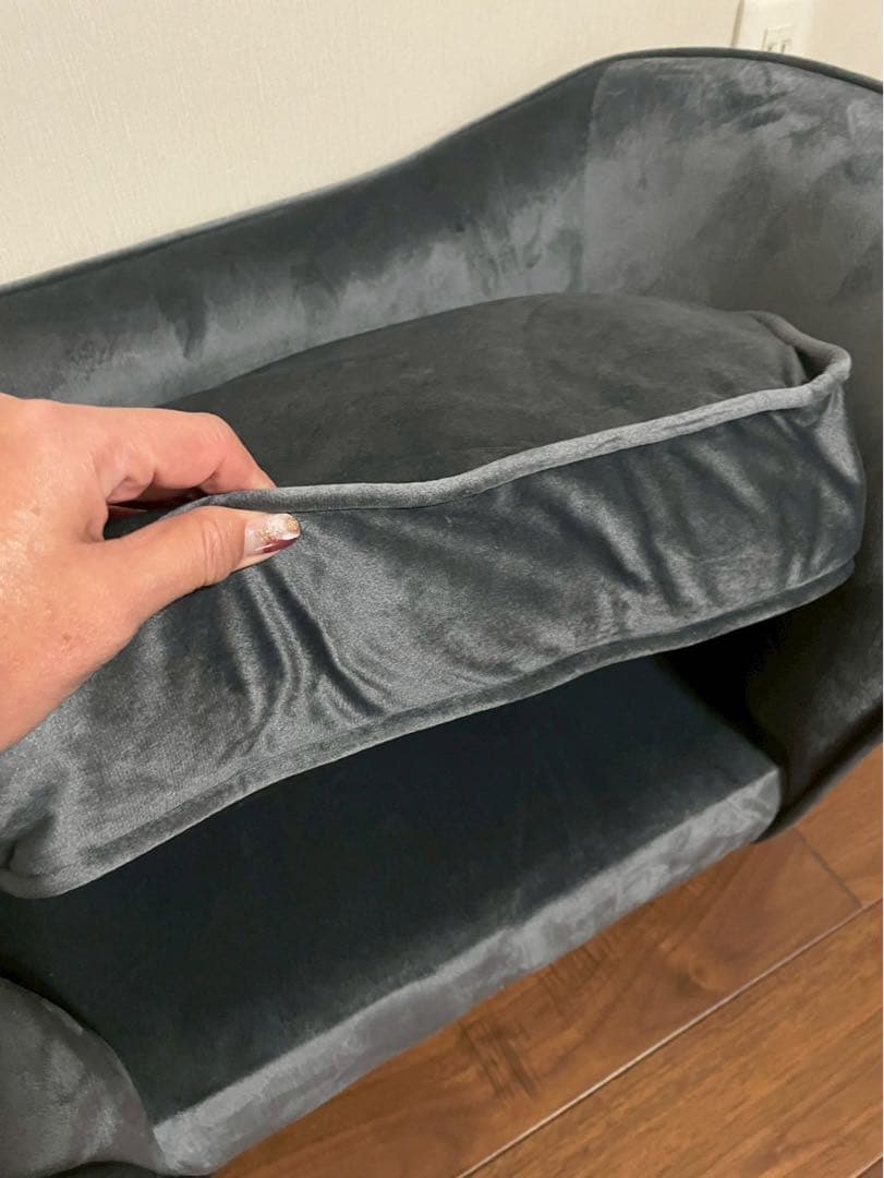小型ペット用グレーソファ型ベッド
