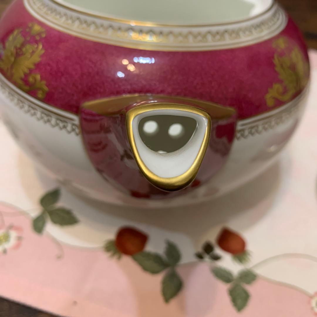 ウェッジウッド コロンビア　パウダールビー　ティーポットL