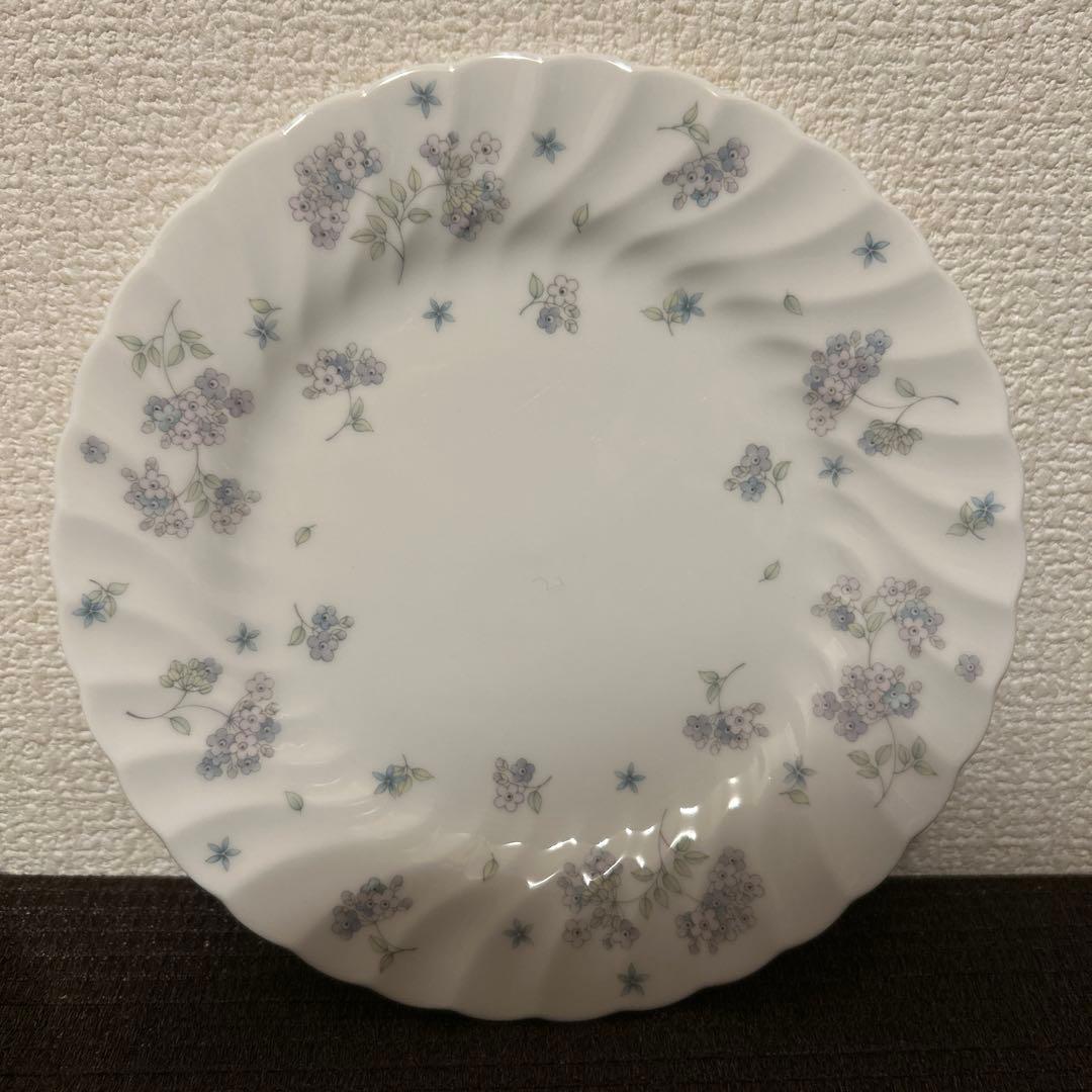 ウェッジウッド　エイプリルフラワー　デザートプレート　17cm