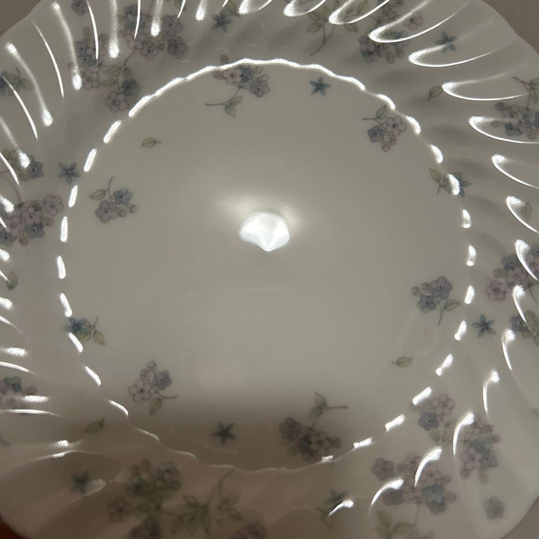 ウェッジウッド　エイプリルフラワー　デザートプレート　17cm