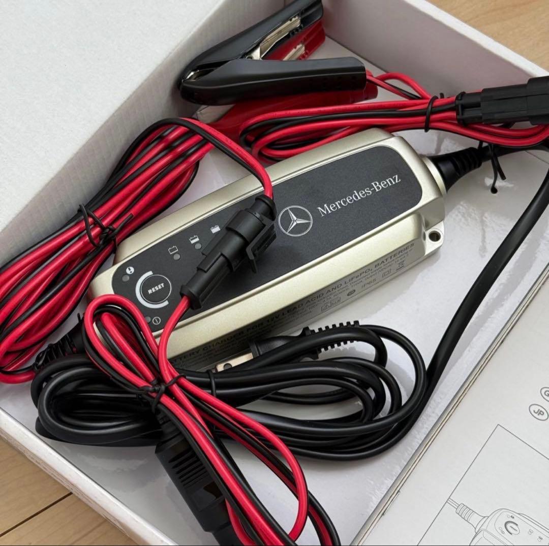 Mercedes-Benz バッテリー充電器 A0009824803
