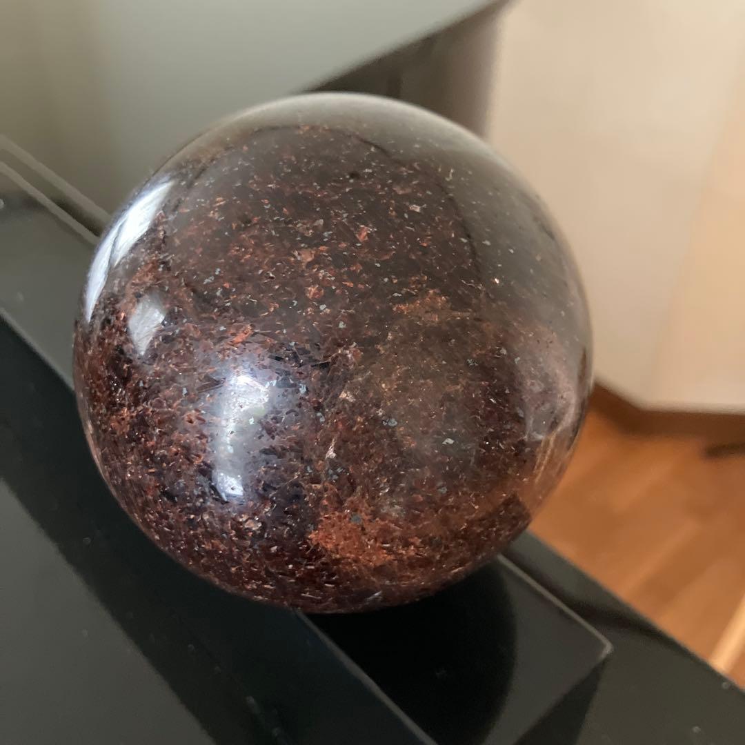 全面キラキラ　レッドマイカ　スフィア　天然石置物