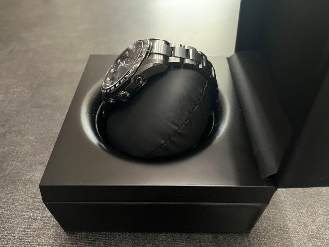 k*a様 腕時計 SEIKO ASTRON ブラック