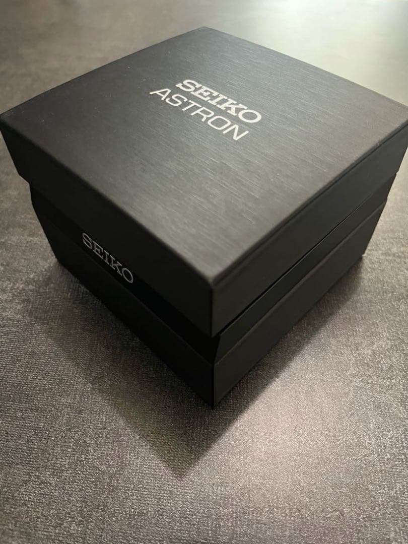 k*a様 腕時計 SEIKO ASTRON ブラック
