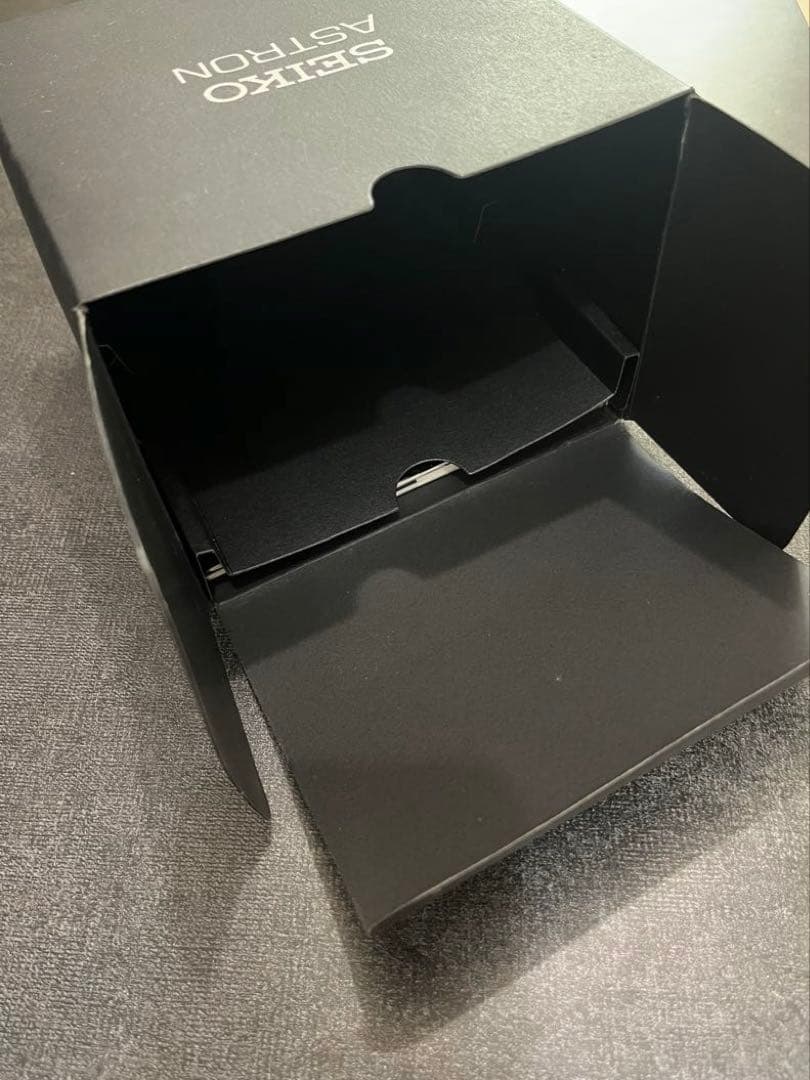 k*a様 腕時計 SEIKO ASTRON ブラック