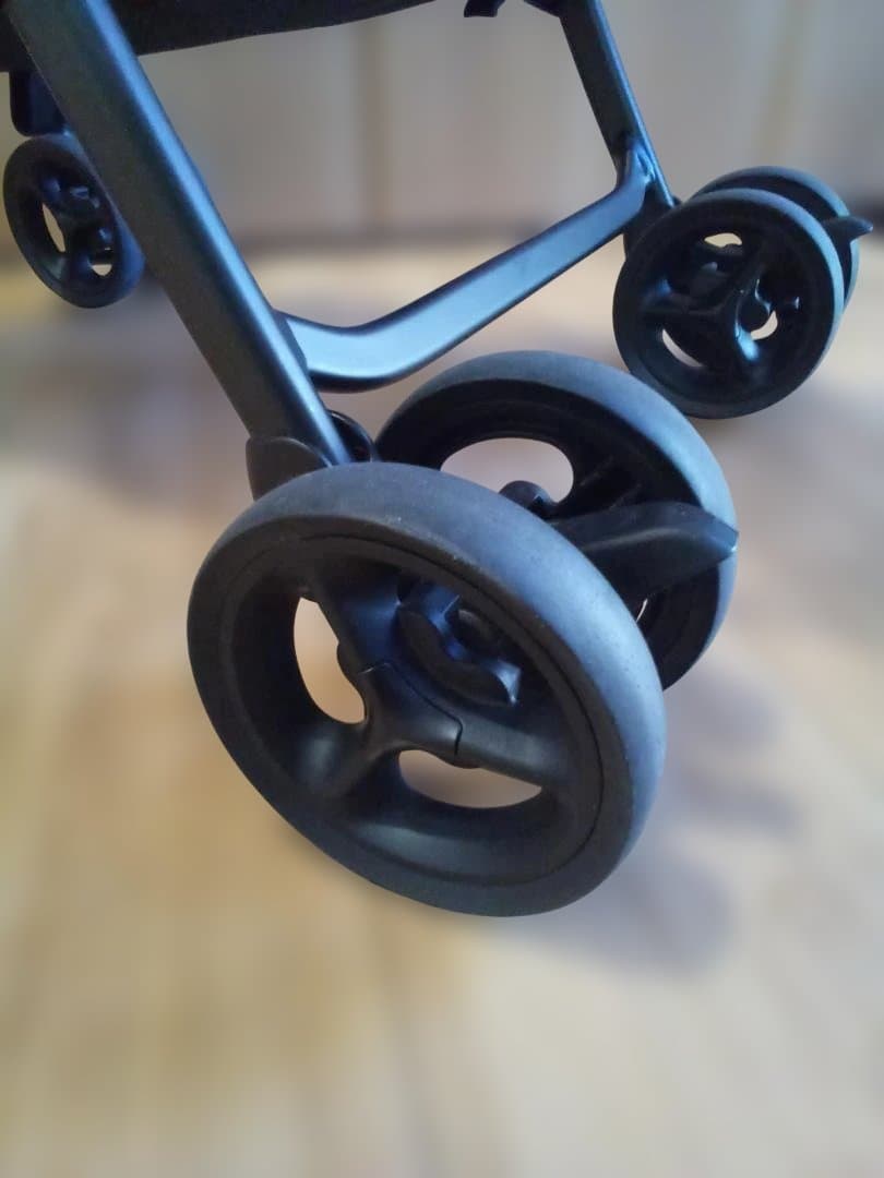 【ほぼ未使用】アップリカ　カルーンエアーメッシュAB　ベビーカー