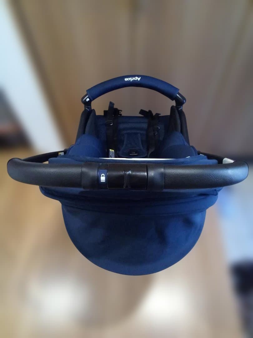 【ほぼ未使用】アップリカ　カルーンエアーメッシュAB　ベビーカー