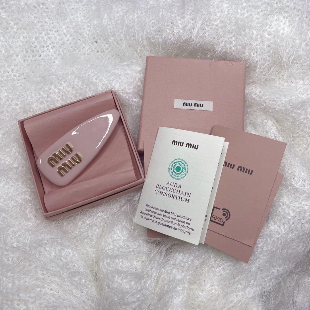 MIUMIU バレッタ ヘアクリップ