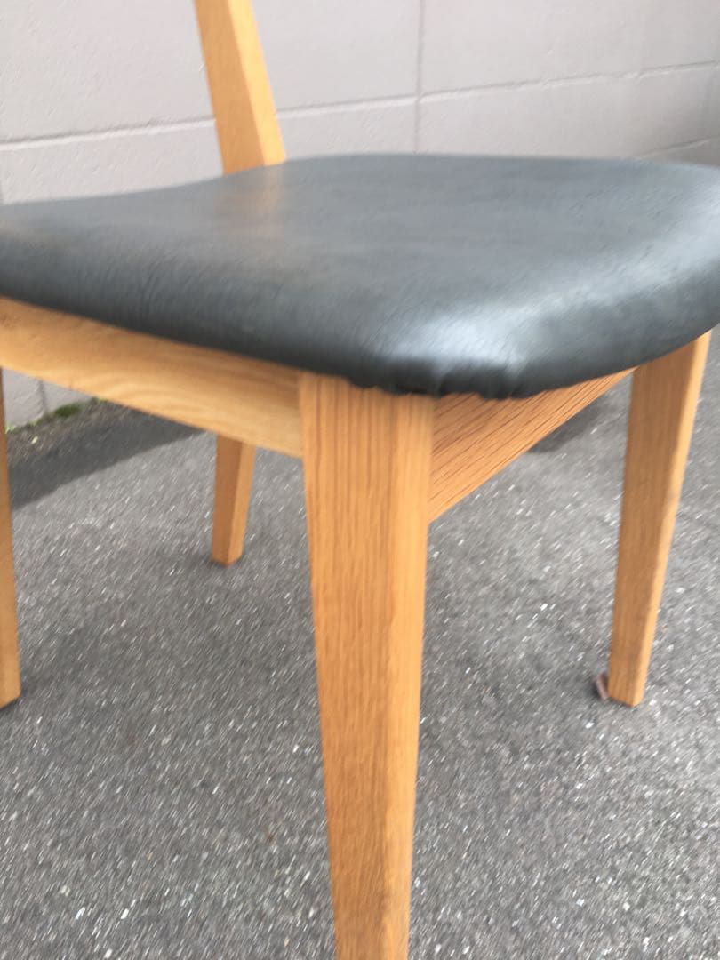 シキファニチャア　ダイニングチェア　座面：合成皮革