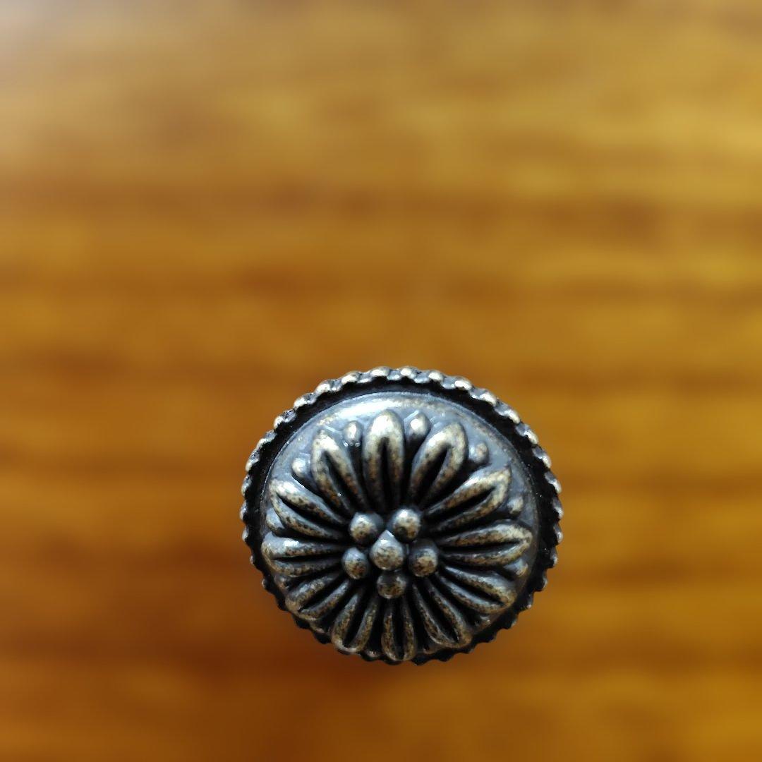 木製チェスト ガラスパネル付き