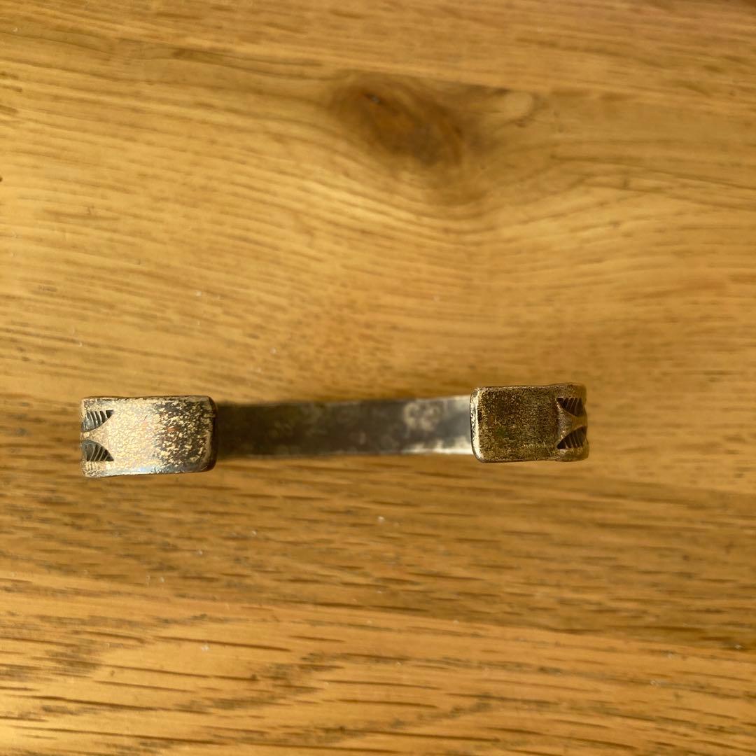 シルバー 彫刻模様 バングル NORA STERLING ナバホ　スターリング