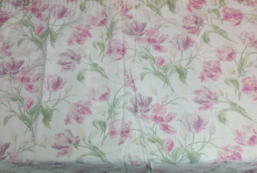 一枚ローラアシュレイゴスフォードシクラメン カーテン