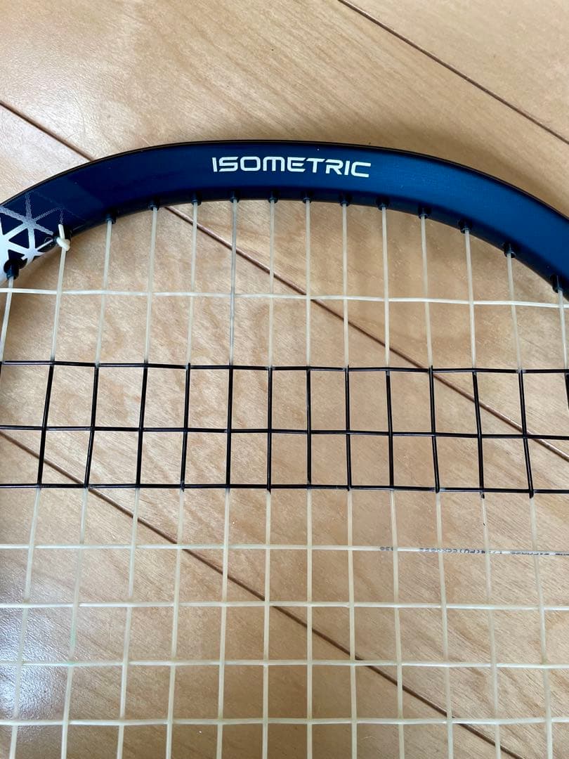 超美品♪ヨネックス アストレル 115 。ガット新同オーバーグリップ新、ケース付