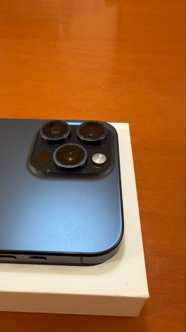 【極美品】iPhone 15 Pro Max ブルーチタニウム 256GB