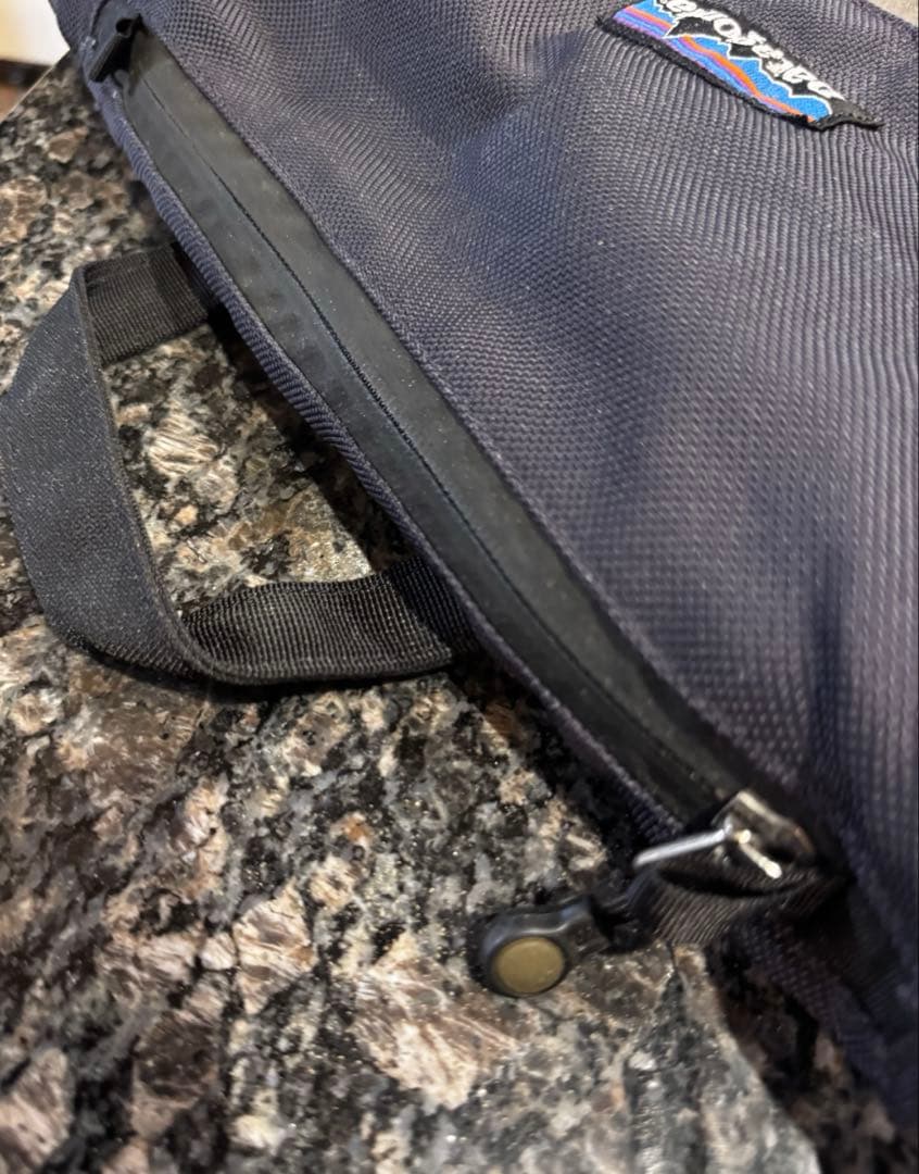 【美品】パタゴニア HALF MASS BAG ハーフマス メッセンジャーバック