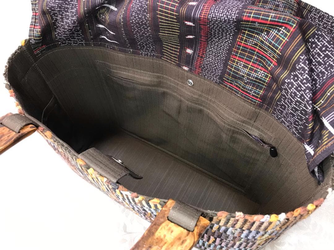 裂き織りのバッグ（焦げ茶）