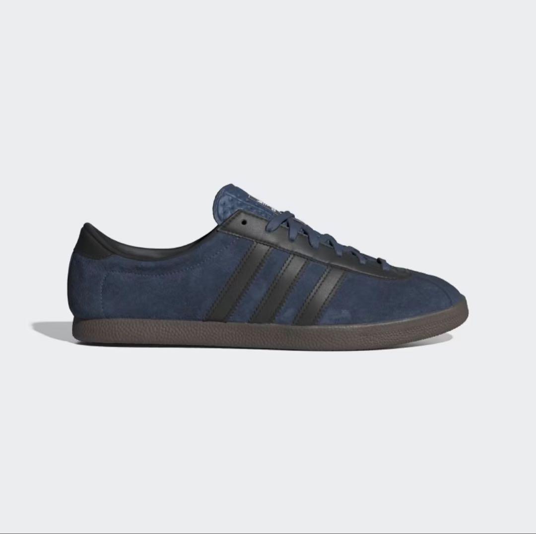 靴 adidas London