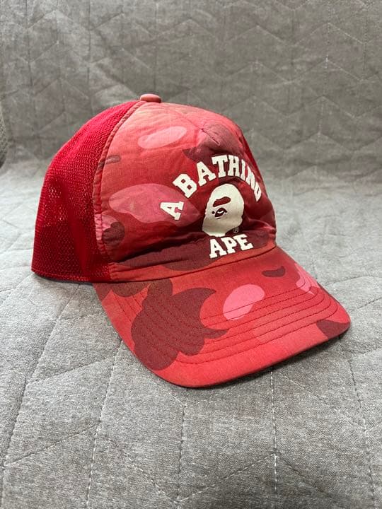 A BATHING APE 赤カモ　キャップ　当時物　エイプ　完売品