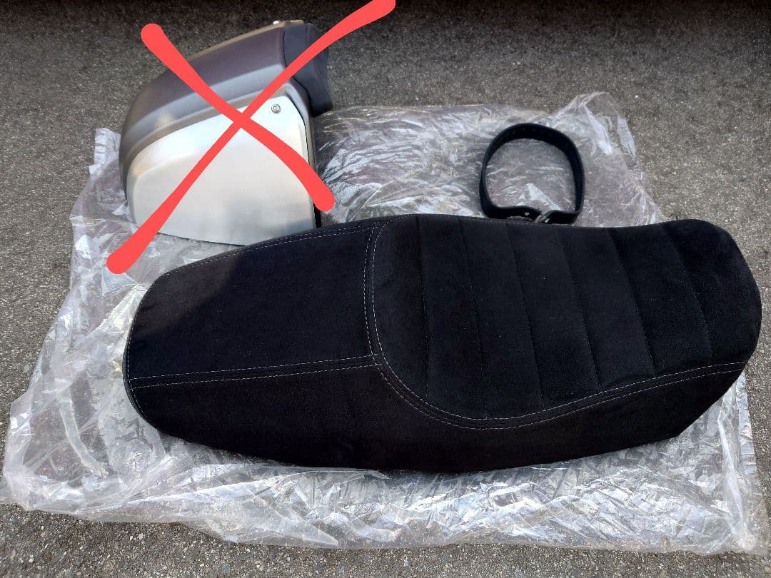 一時セール　XSR900用 シート