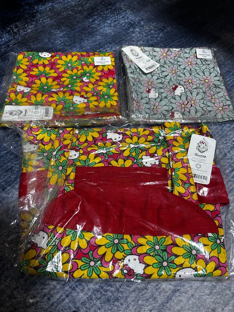 キティ x クリッパン コラボ クッションカバー2つとショッピングバッグ