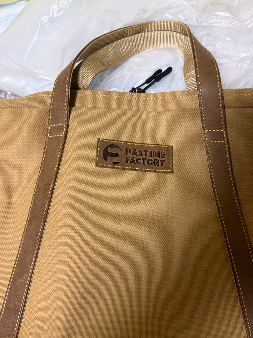 WHAT WE WANT WWW_SOLIDWOODSHELF ケース付