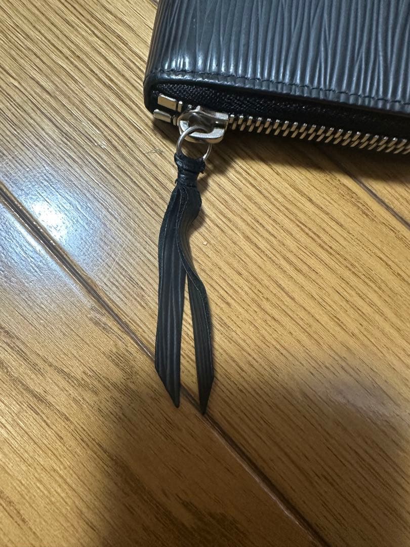 Louis Vuitton エピライン ブラック長財布