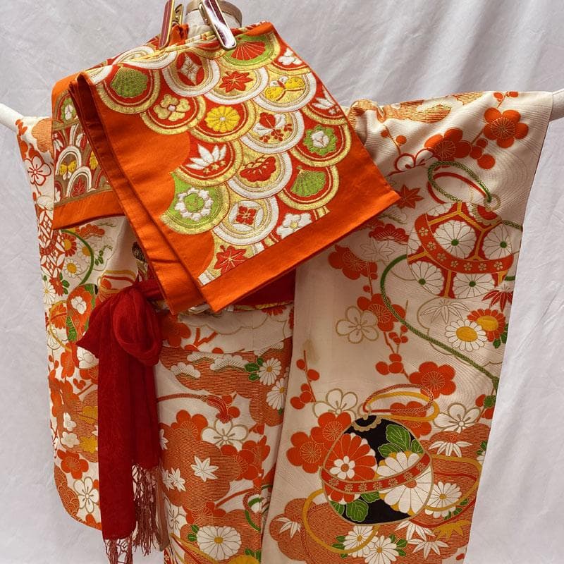 510ag37◎七五三 七歳 女児 着物&袋帯&長襦袢 金彩 金駒刺繍 白◎