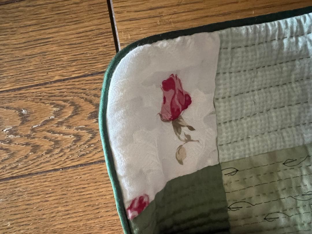 パッチワークキルト ハンドメイド クッションカバー鷲沢玲子quiltキルトピース