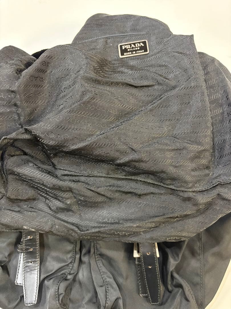 プラダ バックパック　黒ナイロン