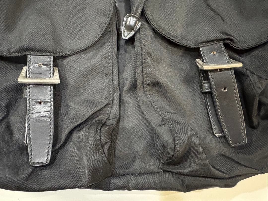 プラダ バックパック　黒ナイロン