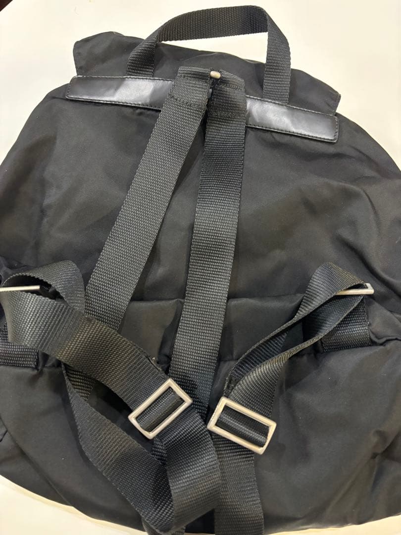 プラダ バックパック　黒ナイロン