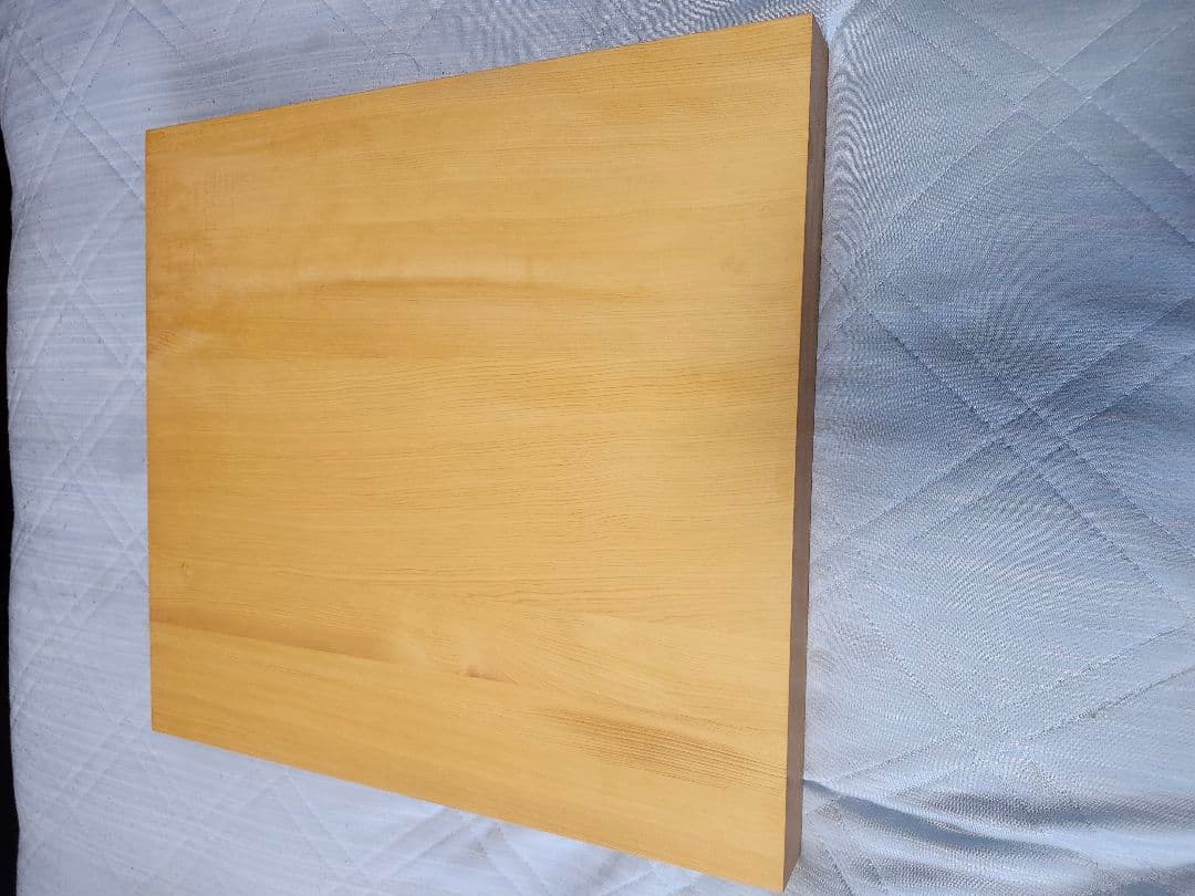 本榧1.5寸卓上碁盤（ハギ盤・特上）