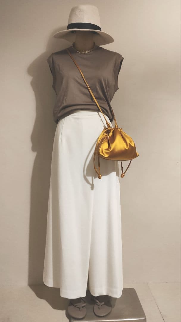 fafa様　C6377 シアーサテントップス×パンツコーデ