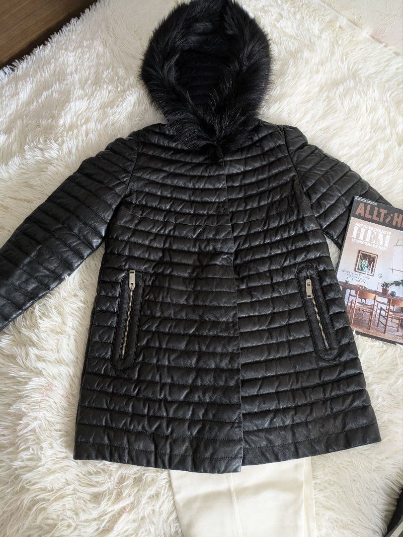 定価20万円　アドーア　OLIVIERIコラボ　レザーダウンコート