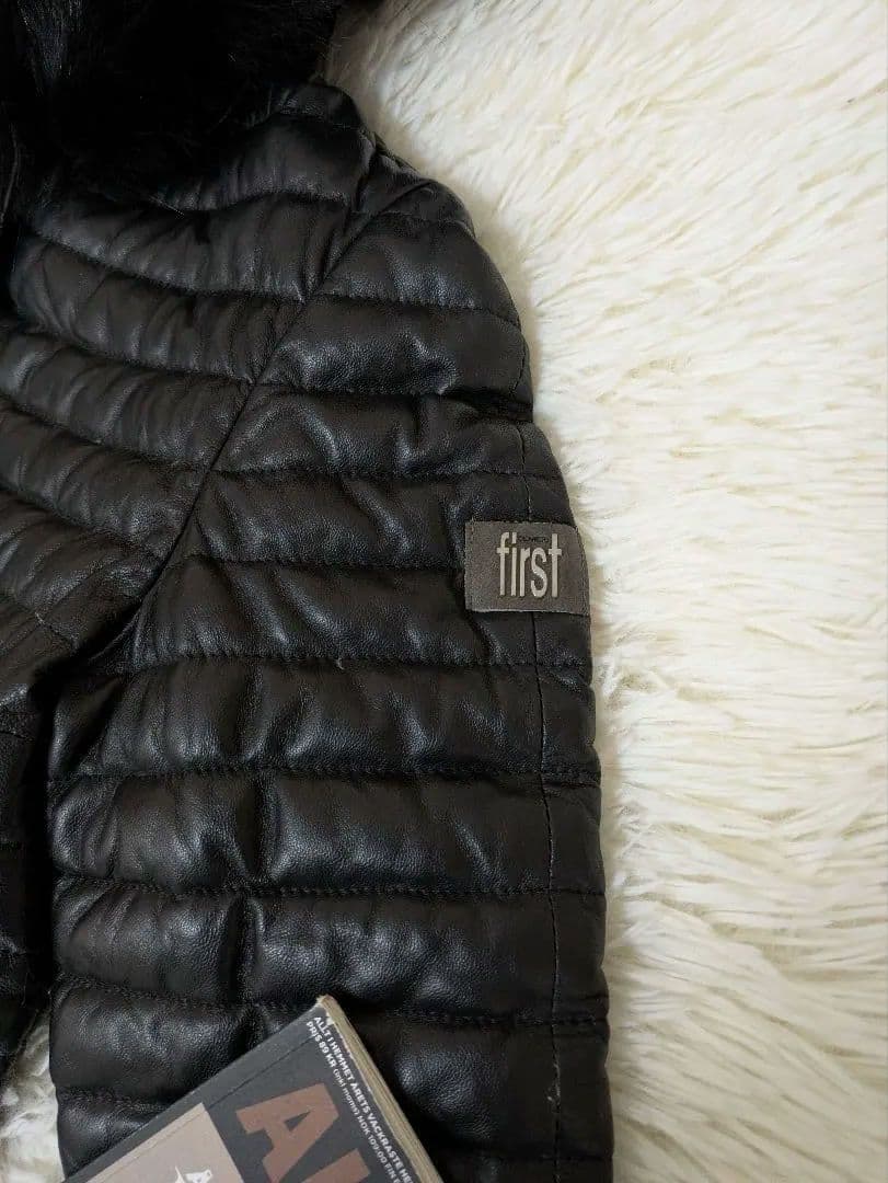 定価20万円　アドーア　OLIVIERIコラボ　レザーダウンコート