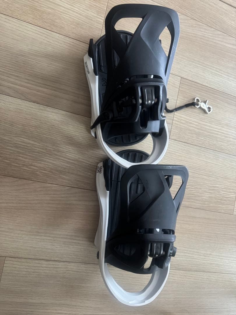 ケ*ツ様 Burton StepOn スノーボードビンディング ブラック/ホワイ
