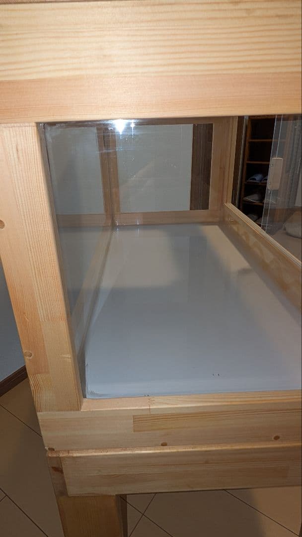 赤松集成材18ミリ幅90縦45奥行45全面アクリル板仕様木材オイル仕上げ！