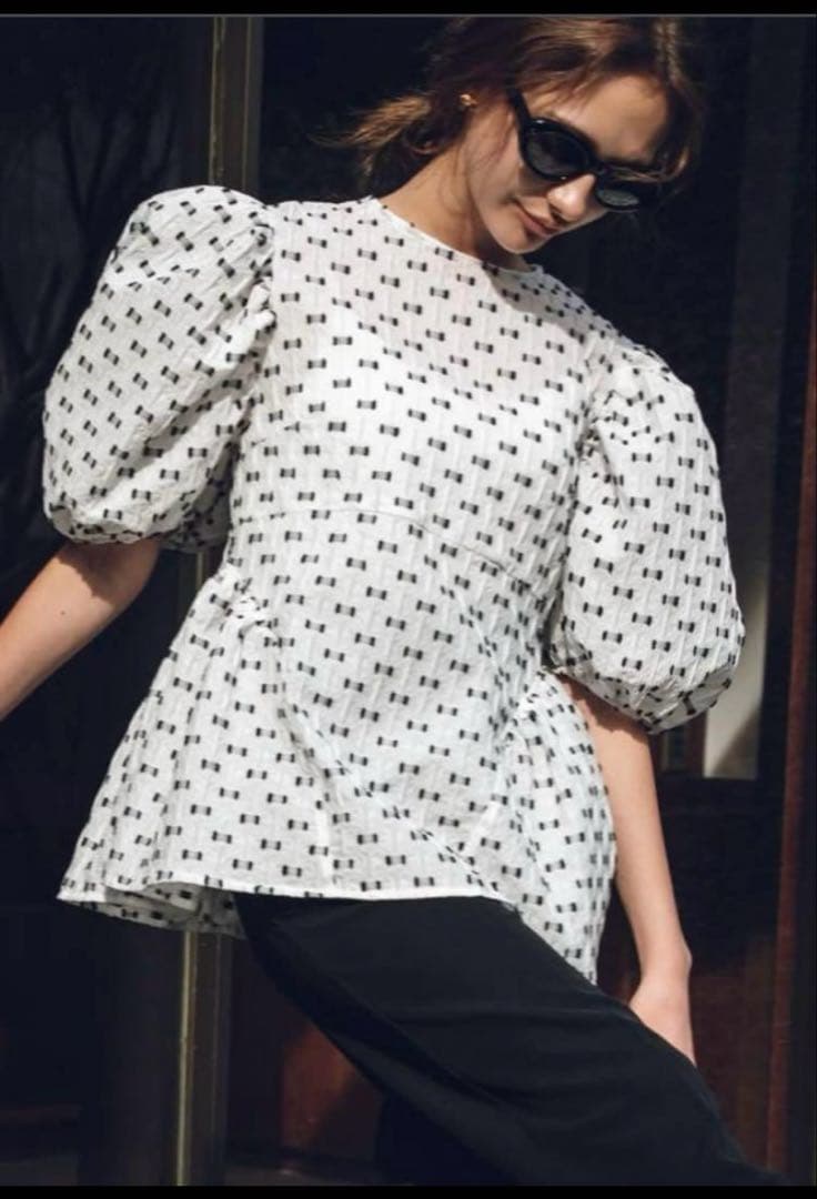 ohgaエンジェルブラウス